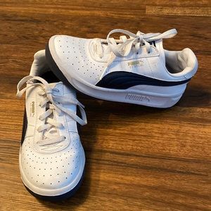 Girls Puma GV Special tennis shoes